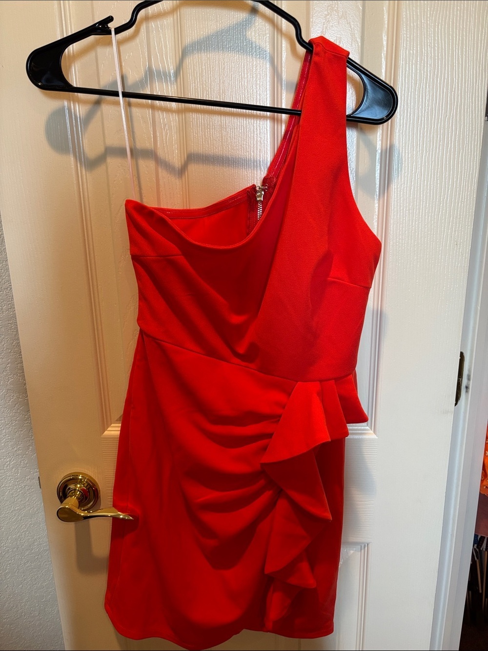 Hello Molly "Backstage Passes" One-Shoulder Ruffle Mini Dress - Red/Orange sz M